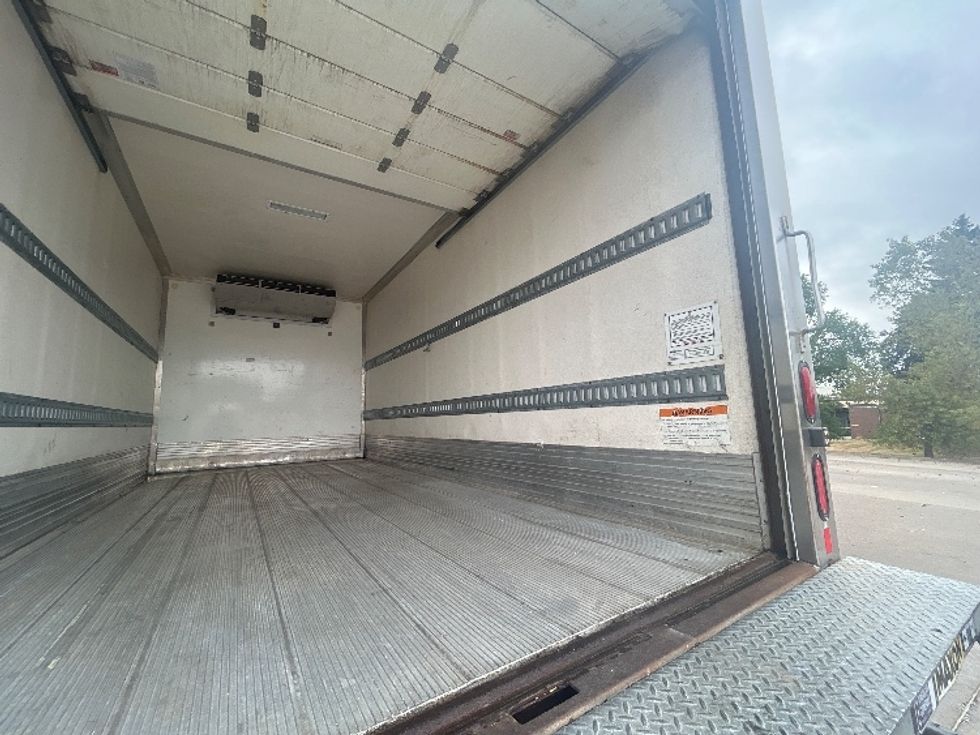 Refrigerated Truck-Light and Medium Duty Trucks-Isuzu-2021-NRR-Brooklyn Park-MN-101,966\n\t\tmiles-$ 62,250 - Image 12