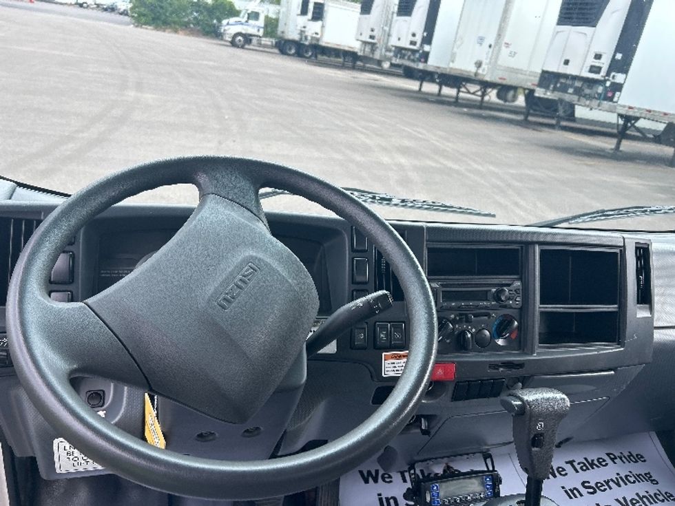 Refrigerated Truck-Light and Medium Duty Trucks-Isuzu-2021-NRR-Brooklyn Park-MN-101,966\n\t\tmiles-$ 62,250 - Image 18