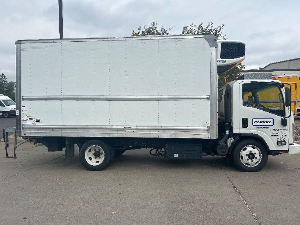 Refrigerated Truck-Light and Medium Duty Trucks-Isuzu-2021-NRR-Brooklyn Park-MN-101,966\n\t\tmiles-$ 62,250 - Image 4