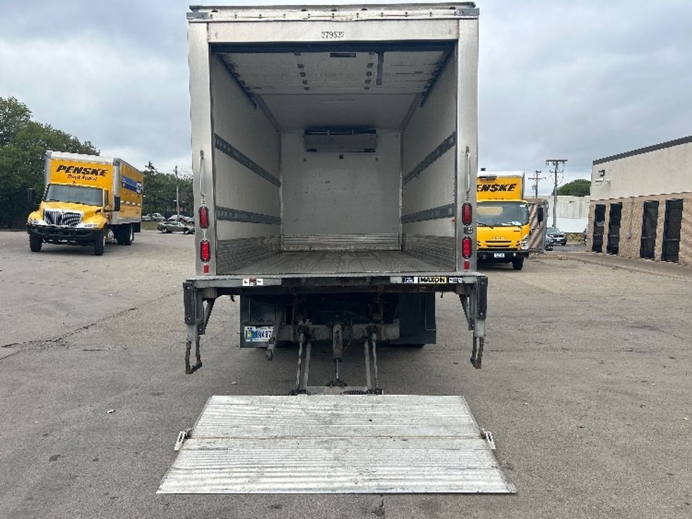 Refrigerated Truck-Light and Medium Duty Trucks-Isuzu-2021-NRR-Brooklyn Park-MN-101,966\n\t\tmiles-$ 62,250 - Image 9