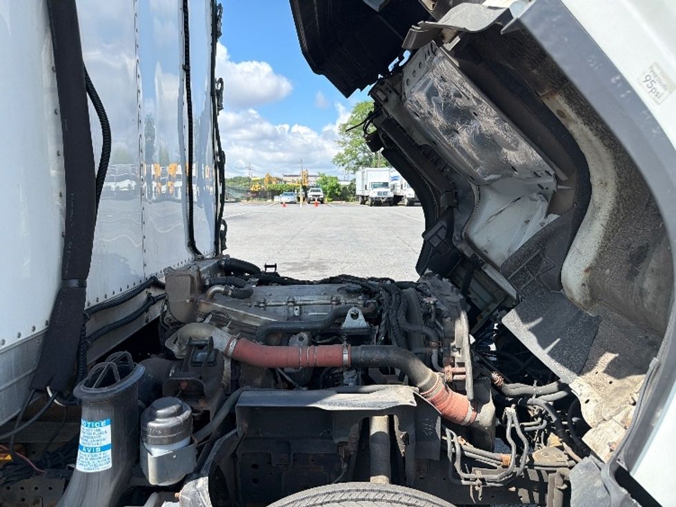 Refrigerated Truck-Light and Medium Duty Trucks-Isuzu-2021-NRR-Cranbury-NJ-56,107\n\t\tmiles-$ 62,500 - Image 24