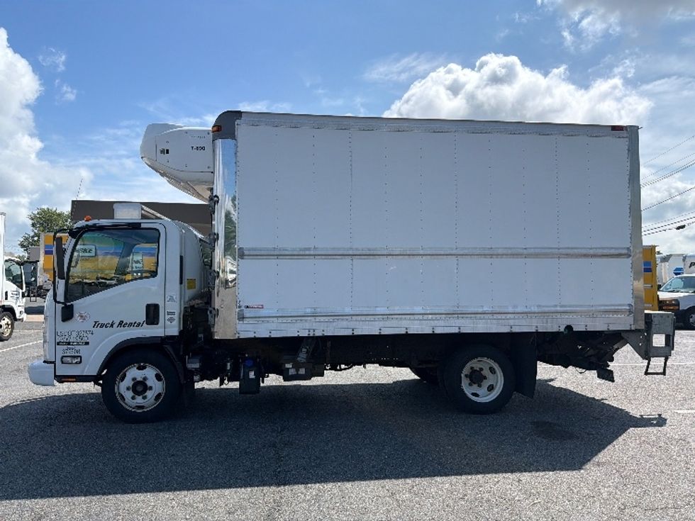 Refrigerated Truck-Light and Medium Duty Trucks-Isuzu-2021-NRR-Cranbury-NJ-56,107\n\t\tmiles-$ 62,500 - Image 4
