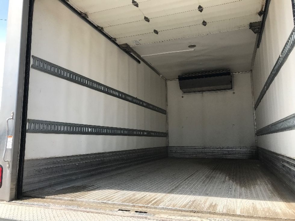Refrigerated Truck-Light and Medium Duty Trucks-Isuzu-2021-NRR-Des Moines-IA-110,054\n\t\tmiles-$ 59,000 - Image 11
