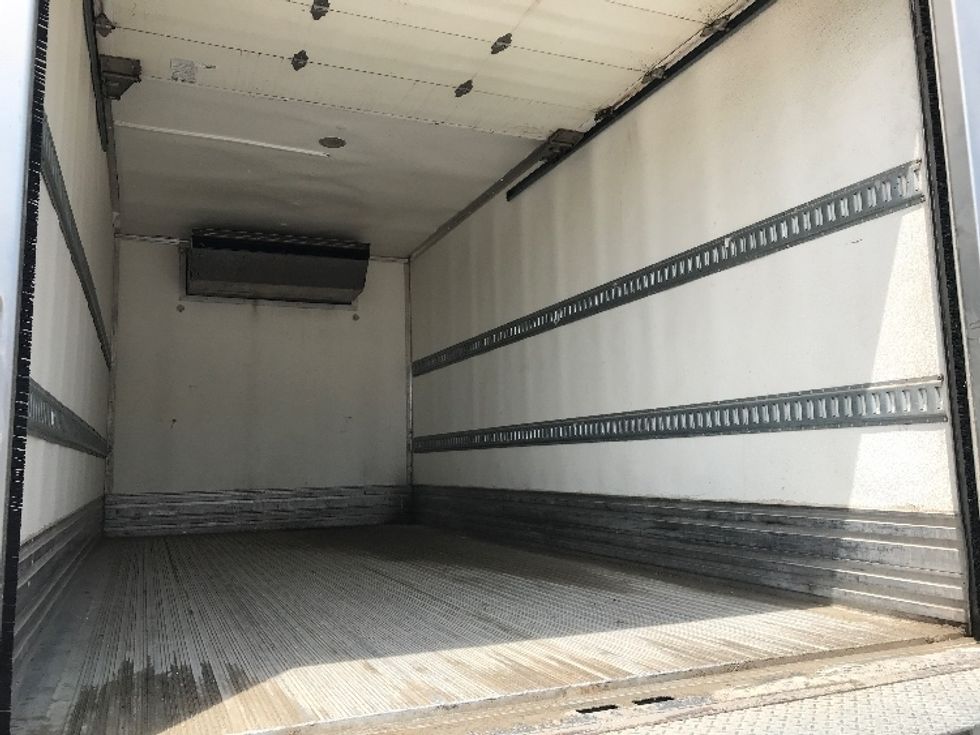Refrigerated Truck-Light and Medium Duty Trucks-Isuzu-2021-NRR-Des Moines-IA-110,054\n\t\tmiles-$ 59,000 - Image 12