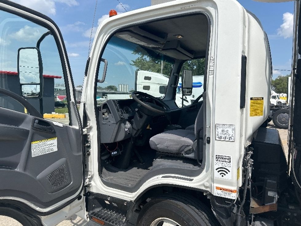 Refrigerated Truck-Light and Medium Duty Trucks-Isuzu-2021-NRR-Des Moines-IA-110,054\n\t\tmiles-$ 59,000 - Image 16
