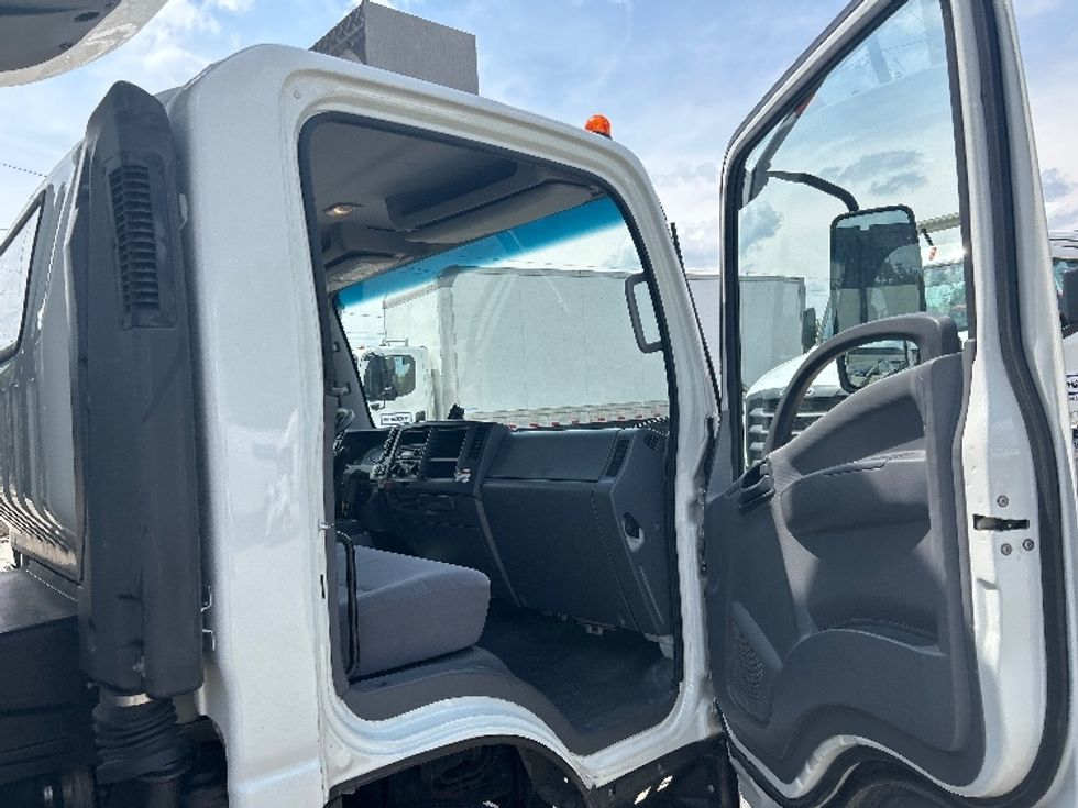 Refrigerated Truck-Light and Medium Duty Trucks-Isuzu-2021-NRR-Des Moines-IA-110,054\n\t\tmiles-$ 59,000 - Image 20