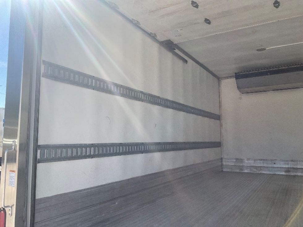 Refrigerated Truck-Light and Medium Duty Trucks-Isuzu-2021-NRR-Fort Myers-FL-85,735\n\t\tmiles-$ 61,500 - Image 11