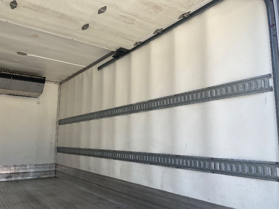 Refrigerated Truck-Light and Medium Duty Trucks-Isuzu-2021-NRR-Fort Myers-FL-85,735\n\t\tmiles-$ 61,500 - Image 12