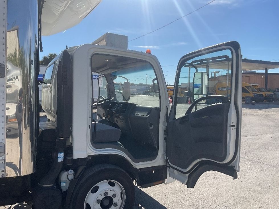 Refrigerated Truck-Light and Medium Duty Trucks-Isuzu-2021-NRR-Fort Myers-FL-85,735\n\t\tmiles-$ 61,500 - Image 14