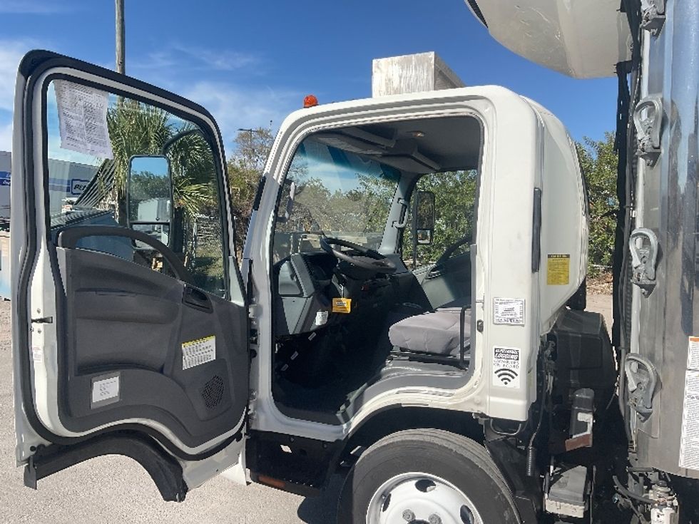 Refrigerated Truck-Light and Medium Duty Trucks-Isuzu-2021-NRR-Fort Myers-FL-85,735\n\t\tmiles-$ 61,500 - Image 17