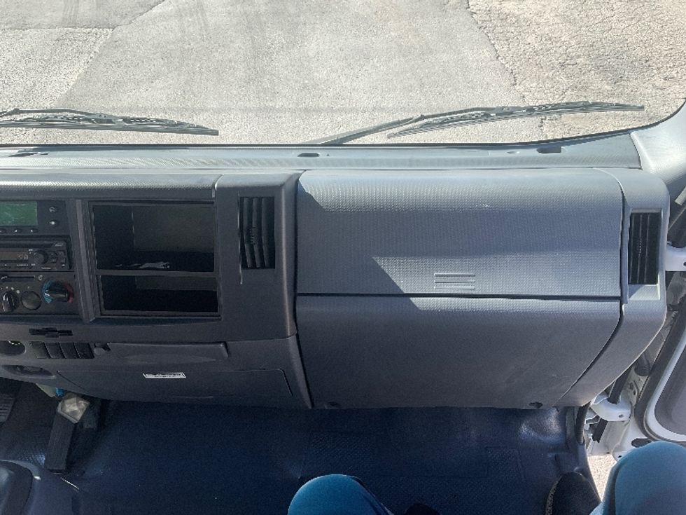 Refrigerated Truck-Light and Medium Duty Trucks-Isuzu-2021-NRR-Fort Myers-FL-85,735\n\t\tmiles-$ 61,500 - Image 21
