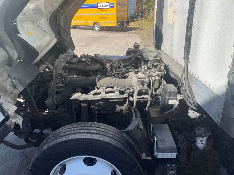 Refrigerated Truck-Light and Medium Duty Trucks-Isuzu-2021-NRR-Fort Myers-FL-85,735\n\t\tmiles-$ 61,500 - Image 24