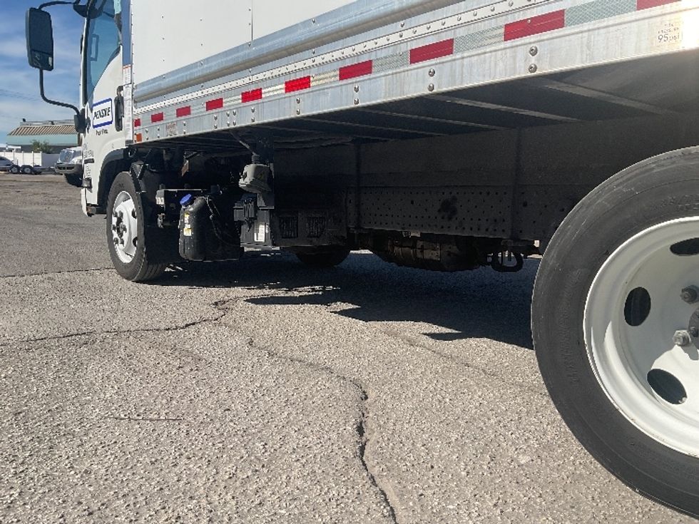 Refrigerated Truck-Light and Medium Duty Trucks-Isuzu-2021-NRR-Fort Myers-FL-85,735\n\t\tmiles-$ 61,500 - Image 5