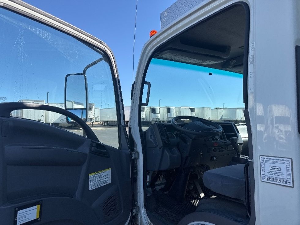 Refrigerated Truck-Light and Medium Duty Trucks-Isuzu-2021-NRR-Greeley-CO-120,290\n\t\tmiles-$ 56,500 - Image 15