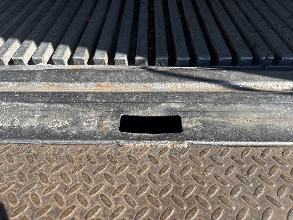 Refrigerated Truck-Light and Medium Duty Trucks-Isuzu-2021-NRR-Greeley-CO-120,290\n\t\tmiles-$ 56,500 - Image 9