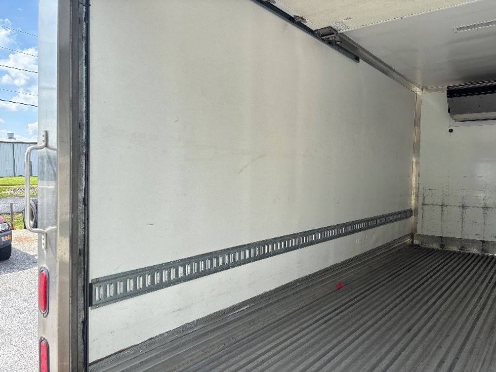 Refrigerated Truck-Light and Medium Duty Trucks-Isuzu-2021-NRR-Greer-SC-197,527\n\t\tmiles-$ 40,750 - Image 11