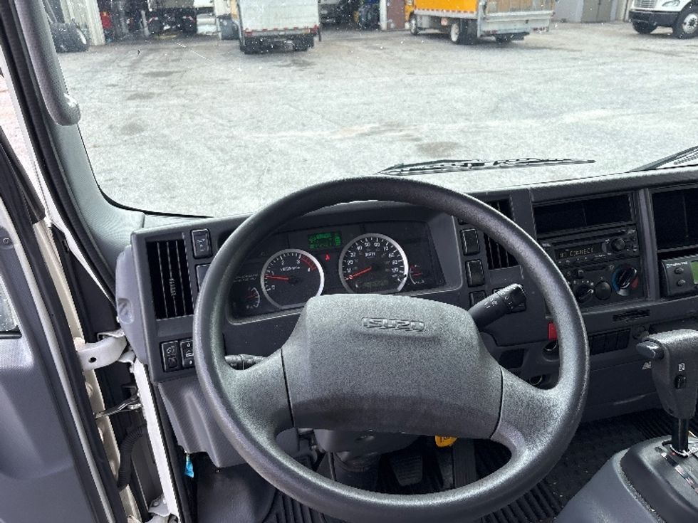 Refrigerated Truck-Light and Medium Duty Trucks-Isuzu-2021-NRR-Greer-SC-197,527\n\t\tmiles-$ 40,750 - Image 18