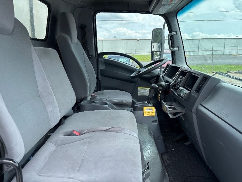 Refrigerated Truck-Light and Medium Duty Trucks-Isuzu-2021-NRR-Greer-SC-197,527\n\t\tmiles-$ 40,750 - Image 22