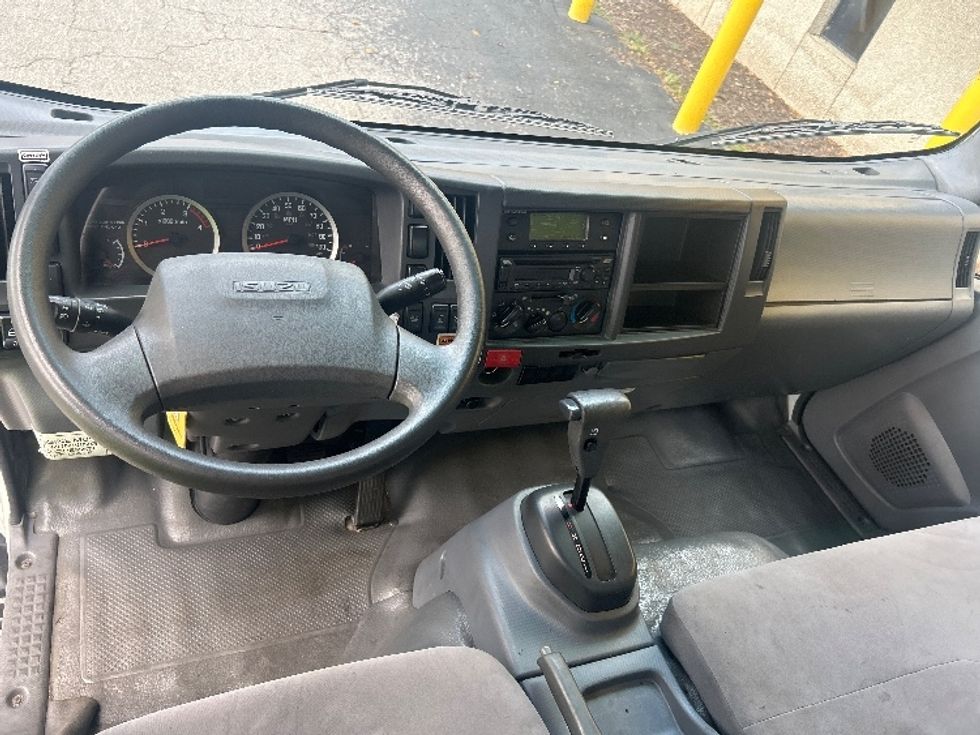 Refrigerated Truck-Light and Medium Duty Trucks-Isuzu-2021-NRR-Jacksonville-FL-95,276\n\t\tmiles-$ 60,250 - Image 18