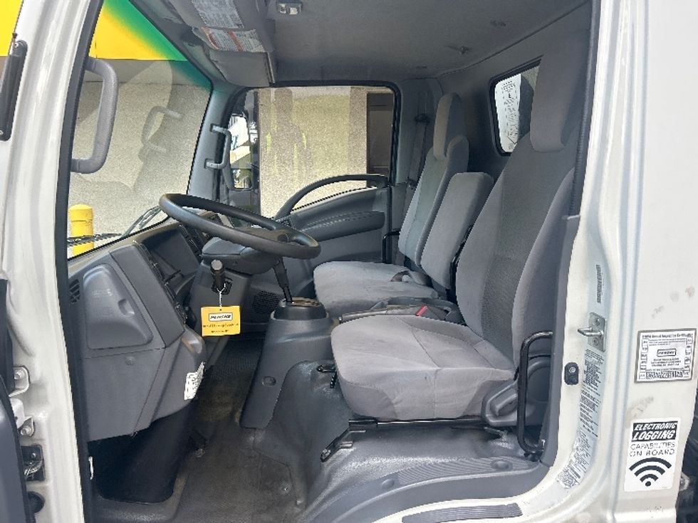 Refrigerated Truck-Light and Medium Duty Trucks-Isuzu-2021-NRR-Jacksonville-FL-95,276\n\t\tmiles-$ 60,250 - Image 19