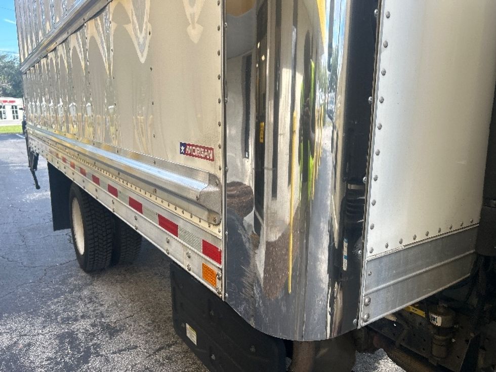 Refrigerated Truck-Light and Medium Duty Trucks-Isuzu-2021-NRR-Jacksonville-FL-95,276\n\t\tmiles-$ 60,250 - Image 23