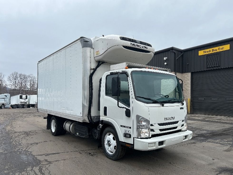 Refrigerated Truck-Light and Medium Duty Trucks-Isuzu-2021-NRR-Jessup-PA-139,134\n\t\tmiles-$ 49,000 - Image 1