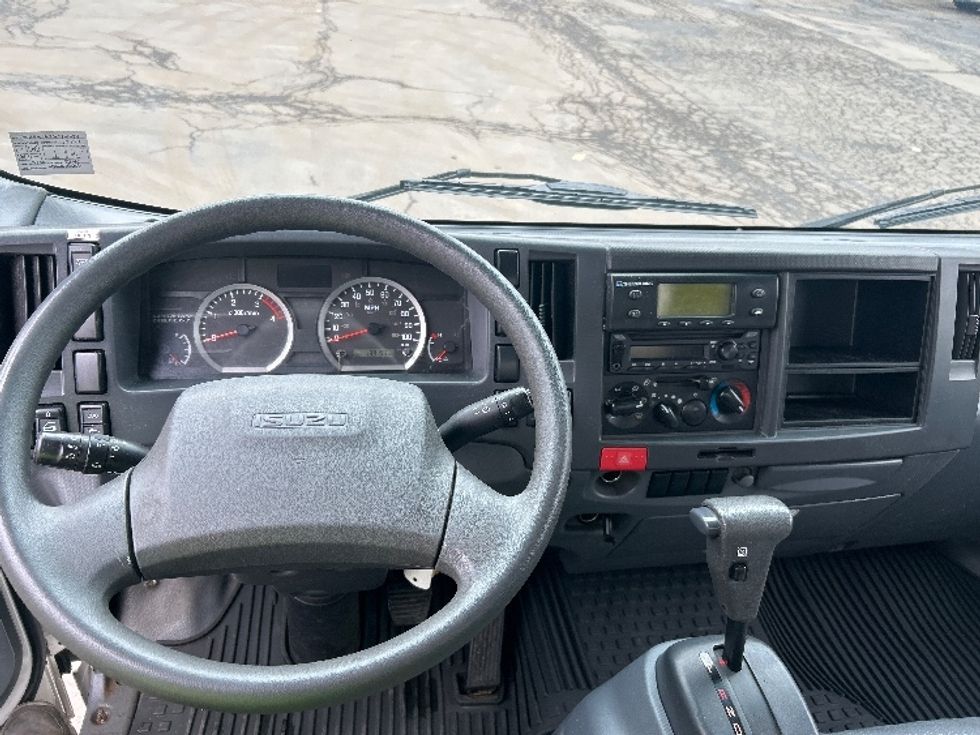 Refrigerated Truck-Light and Medium Duty Trucks-Isuzu-2021-NRR-Jessup-PA-139,134\n\t\tmiles-$ 49,000 - Image 17