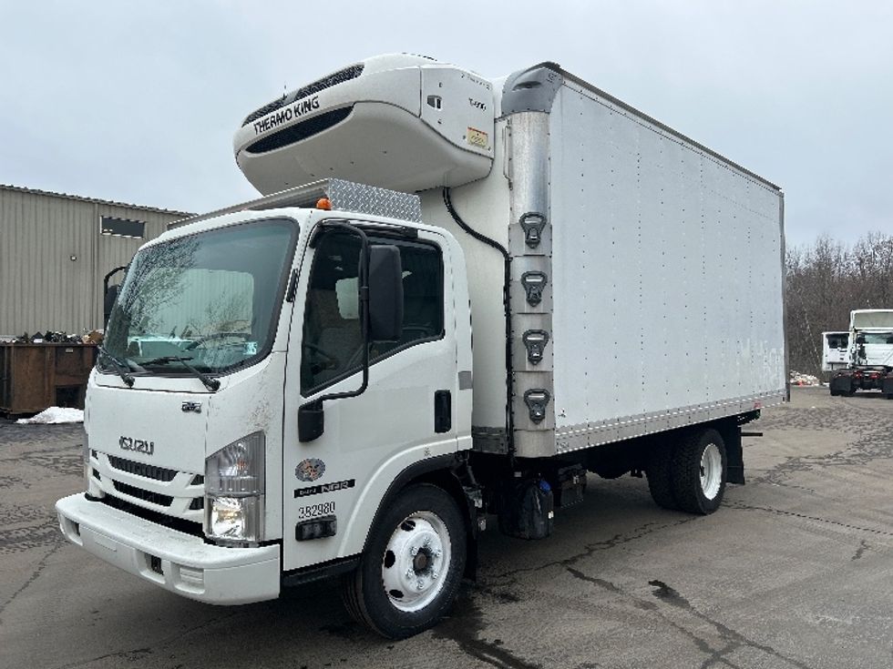 Refrigerated Truck-Light and Medium Duty Trucks-Isuzu-2021-NRR-Jessup-PA-139,134\n\t\tmiles-$ 49,000 - Image 3