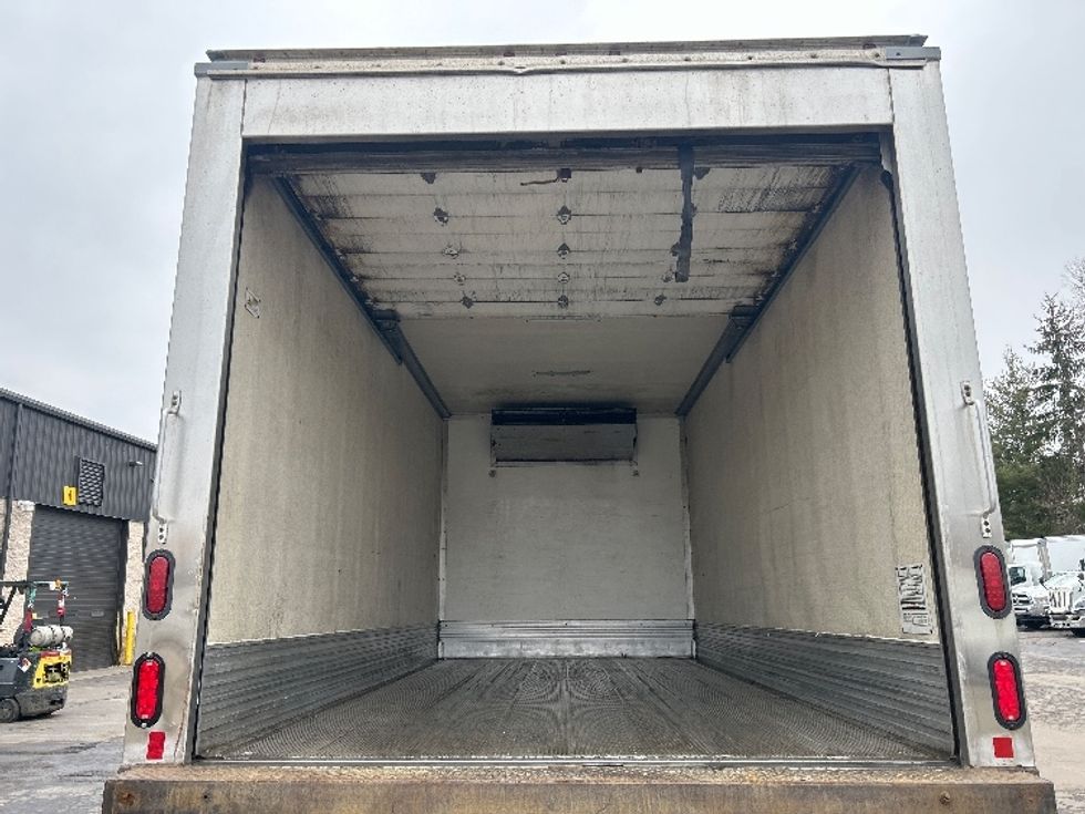 Refrigerated Truck-Light and Medium Duty Trucks-Isuzu-2021-NRR-Jessup-PA-139,134\n\t\tmiles-$ 49,000 - Image 8