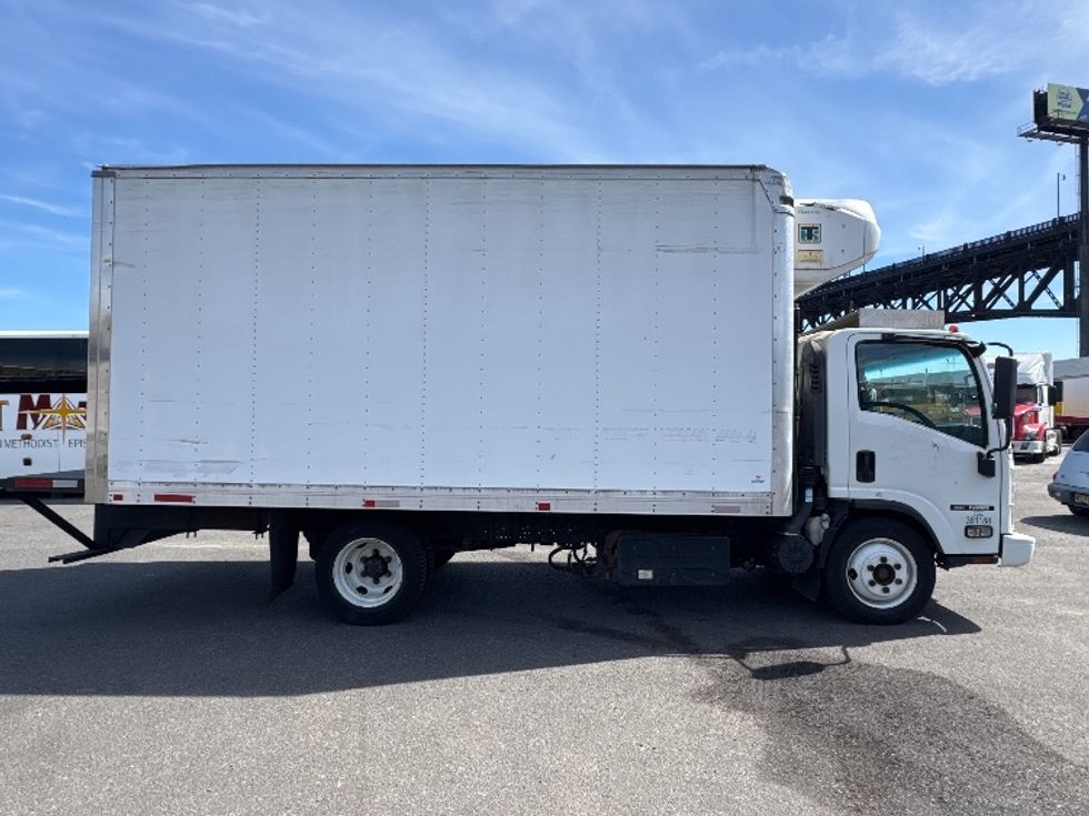 Refrigerated Truck-Light and Medium Duty Trucks-Isuzu-2021-NRR-Kearny-NJ-146,322\n\t\tmiles-$ 46,250 - Image 15