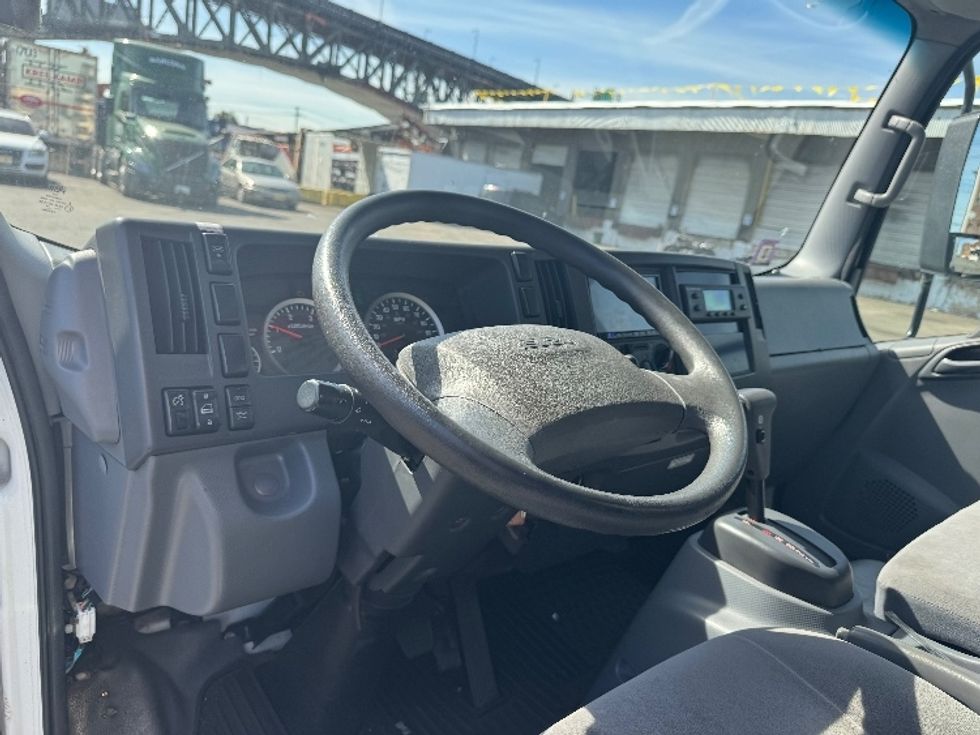 Refrigerated Truck-Light and Medium Duty Trucks-Isuzu-2021-NRR-Kearny-NJ-146,322\n\t\tmiles-$ 46,250 - Image 17