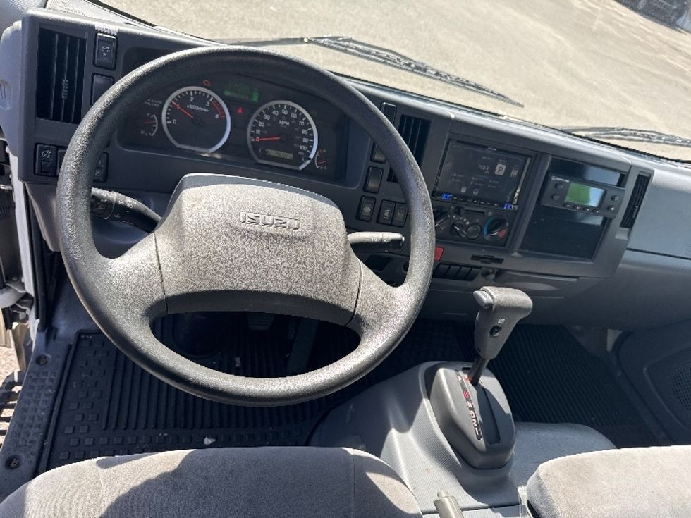 Refrigerated Truck-Light and Medium Duty Trucks-Isuzu-2021-NRR-Kearny-NJ-146,322\n\t\tmiles-$ 46,250 - Image 18