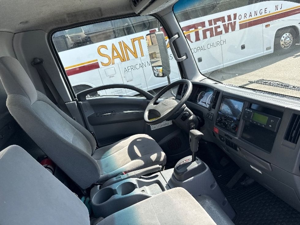 Refrigerated Truck-Light and Medium Duty Trucks-Isuzu-2021-NRR-Kearny-NJ-146,322\n\t\tmiles-$ 46,250 - Image 22