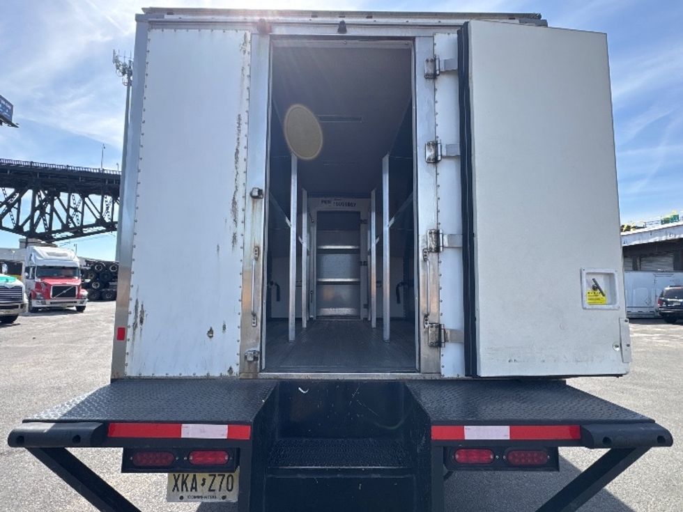 Refrigerated Truck-Light and Medium Duty Trucks-Isuzu-2021-NRR-Kearny-NJ-146,322\n\t\tmiles-$ 46,250 - Image 8