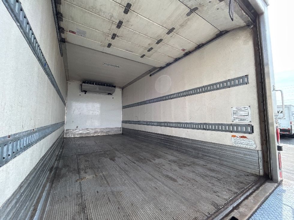 Refrigerated Truck-Light and Medium Duty Trucks-Isuzu-2021-NRR-La Porte-IN-112,032\n\t\tmiles-$ 55,750 - Image 12