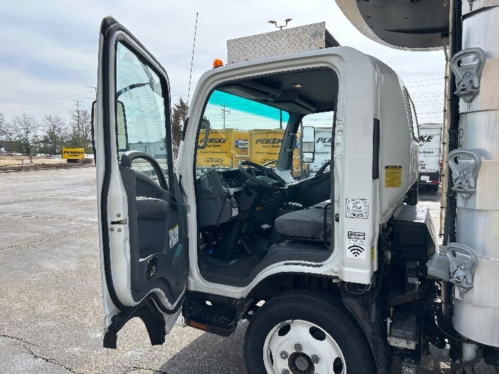 Refrigerated Truck-Light and Medium Duty Trucks-Isuzu-2021-NRR-La Porte-IN-112,032\n\t\tmiles-$ 55,750 - Image 16