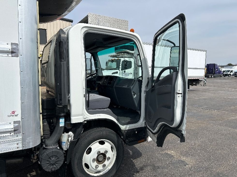 Refrigerated Truck-Light and Medium Duty Trucks-Isuzu-2021-NRR-La Porte-IN-112,032\n\t\tmiles-$ 55,750 - Image 20