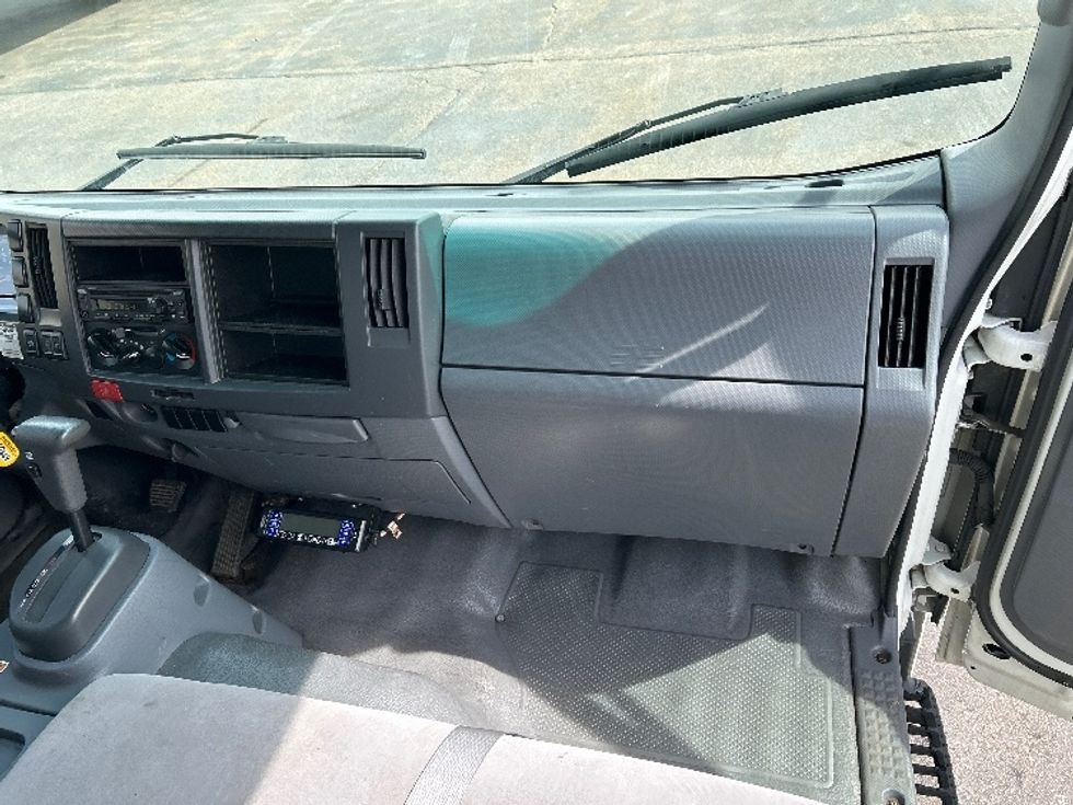 Refrigerated Truck-Light and Medium Duty Trucks-Isuzu-2021-NRR-La Porte-IN-112,032\n\t\tmiles-$ 55,750 - Image 21