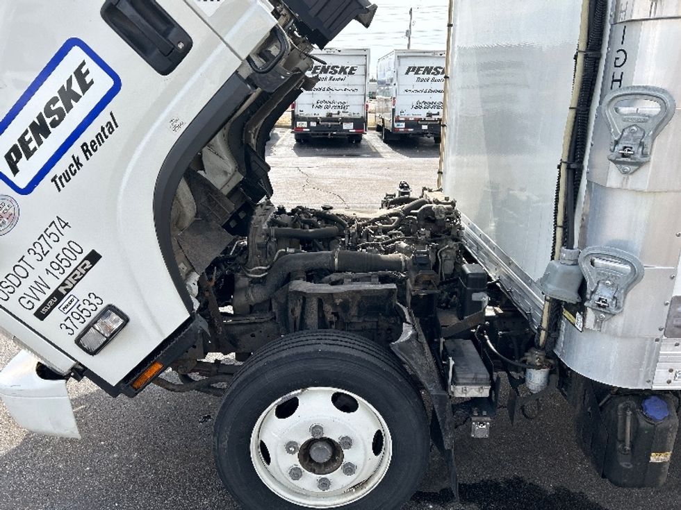 Refrigerated Truck-Light and Medium Duty Trucks-Isuzu-2021-NRR-La Porte-IN-112,032\n\t\tmiles-$ 55,750 - Image 24