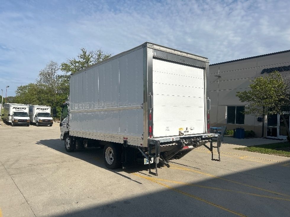 Refrigerated Truck-Light and Medium Duty Trucks-Isuzu-2021-NRR-La Porte-IN-112,032\n\t\tmiles-$ 55,750 - Image 6