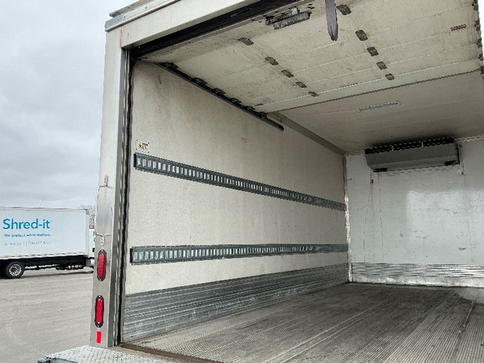 Refrigerated Truck-Light and Medium Duty Trucks-Isuzu-2021-NRR-La Porte-IN-150,140\n\t\tmiles-$ 49,750 - Image 11