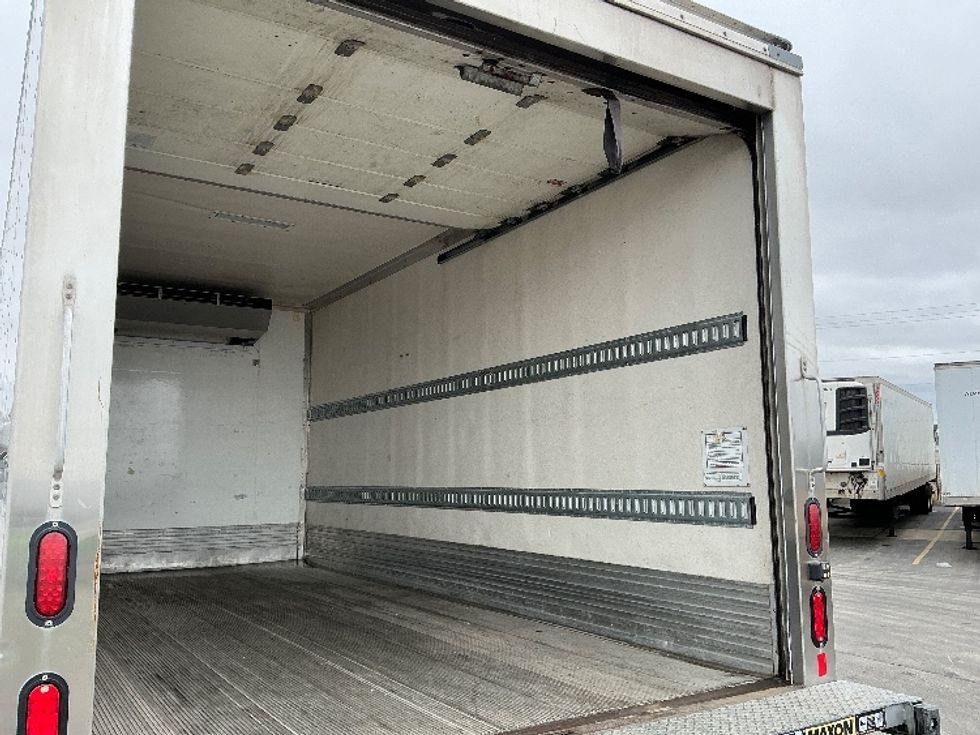Refrigerated Truck-Light and Medium Duty Trucks-Isuzu-2021-NRR-La Porte-IN-150,140\n\t\tmiles-$ 49,750 - Image 12