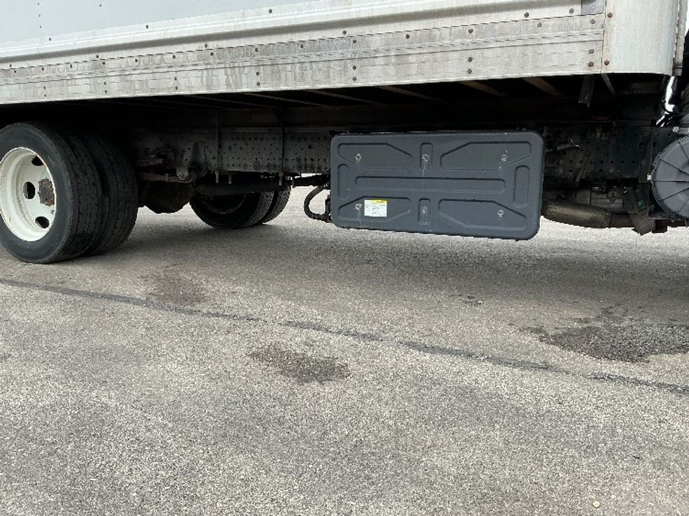 Refrigerated Truck-Light and Medium Duty Trucks-Isuzu-2021-NRR-La Porte-IN-150,140\n\t\tmiles-$ 49,750 - Image 14
