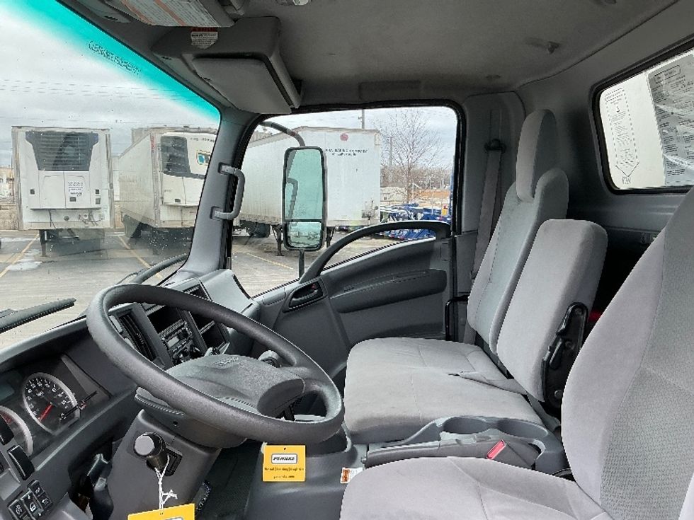 Refrigerated Truck-Light and Medium Duty Trucks-Isuzu-2021-NRR-La Porte-IN-150,140\n\t\tmiles-$ 49,750 - Image 19