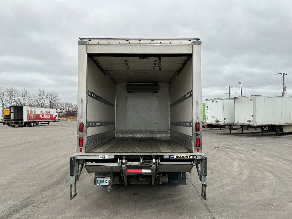 Refrigerated Truck-Light and Medium Duty Trucks-Isuzu-2021-NRR-La Porte-IN-150,140\n\t\tmiles-$ 49,750 - Image 8