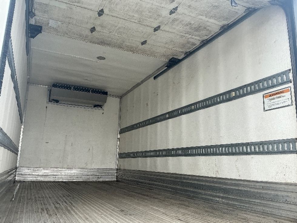 Refrigerated Truck-Light and Medium Duty Trucks-Isuzu-2021-NRR-La Porte-IN-82,000\n\t\tmiles-$ 63,000 - Image 12