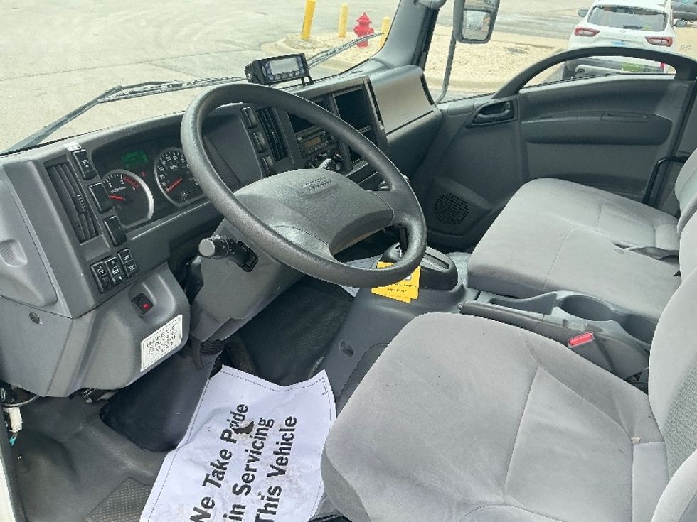 Refrigerated Truck-Light and Medium Duty Trucks-Isuzu-2021-NRR-La Porte-IN-82,000\n\t\tmiles-$ 63,000 - Image 17