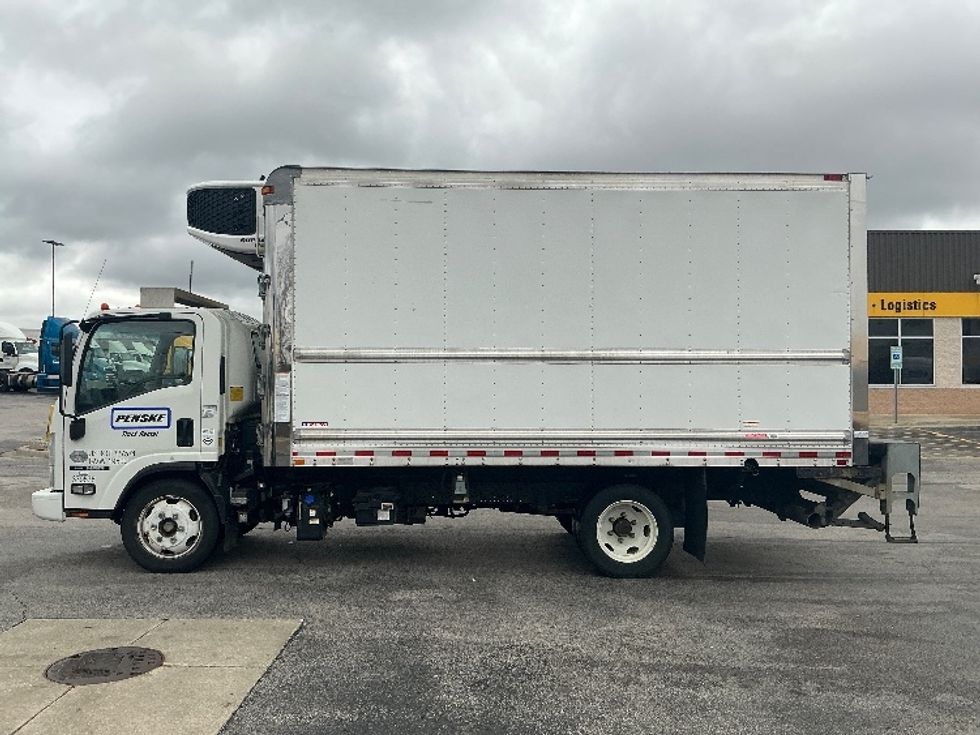 Refrigerated Truck-Light and Medium Duty Trucks-Isuzu-2021-NRR-La Porte-IN-82,000\n\t\tmiles-$ 63,000 - Image 4