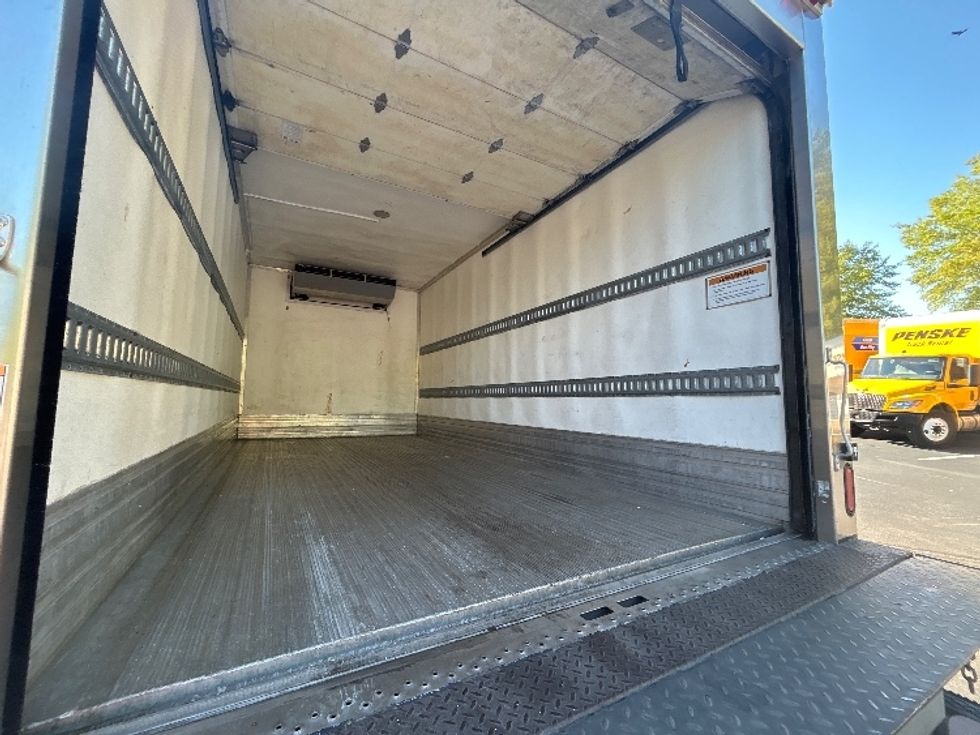 Refrigerated Truck-Light and Medium Duty Trucks-Isuzu-2021-NRR-Ladson-SC-206,283\n\t\tmiles-$ 39,250 - Image 12