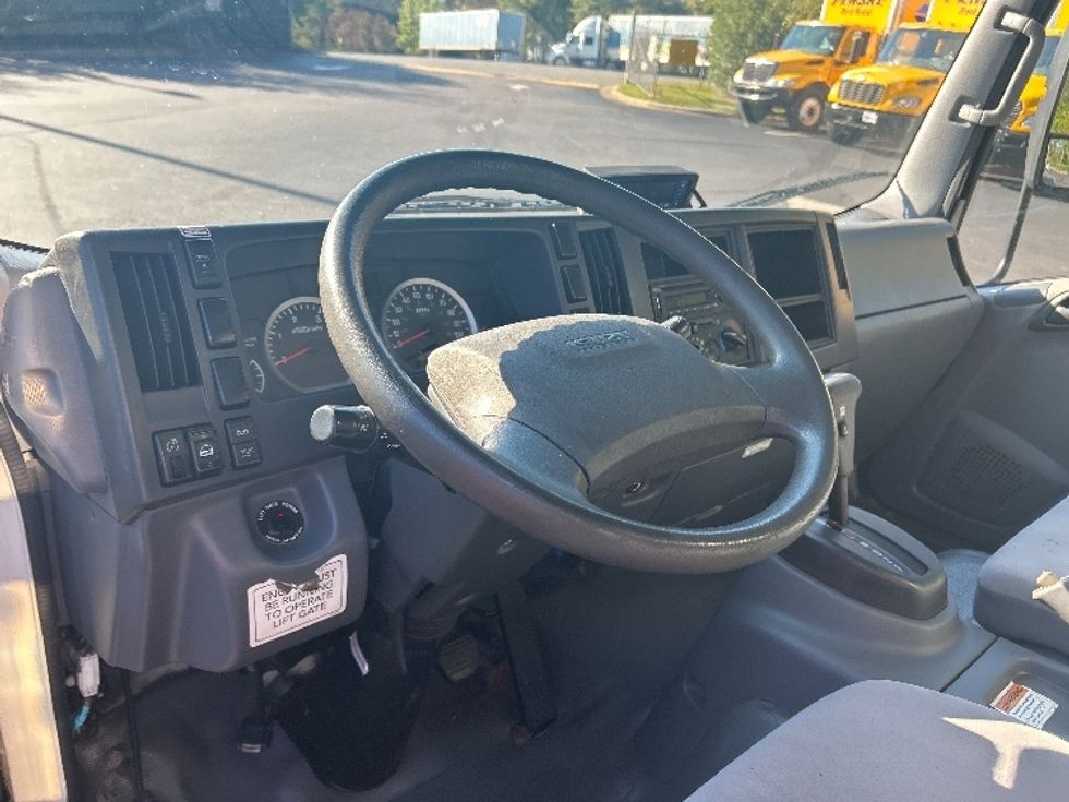 Refrigerated Truck-Light and Medium Duty Trucks-Isuzu-2021-NRR-Ladson-SC-206,283\n\t\tmiles-$ 39,250 - Image 17